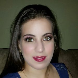 Meet your Posher, Lorena